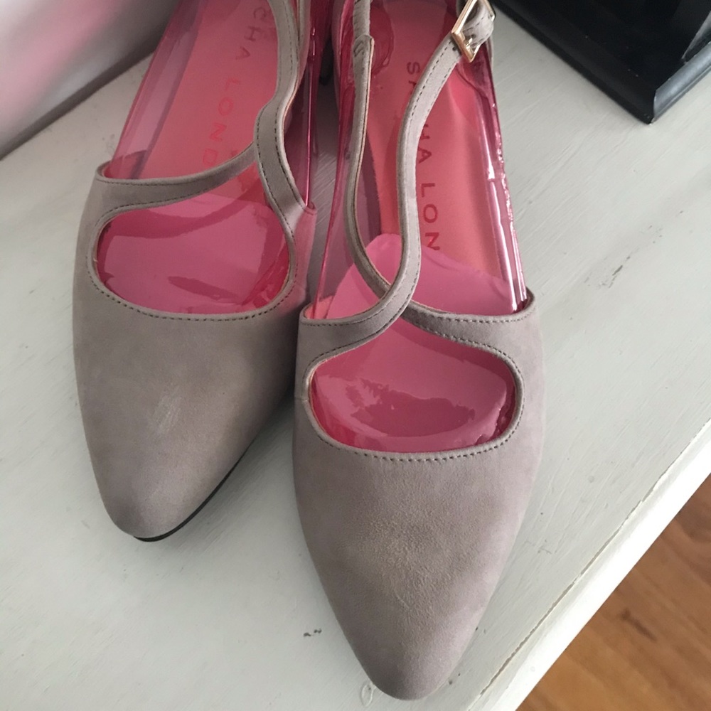 6.5 suede flats